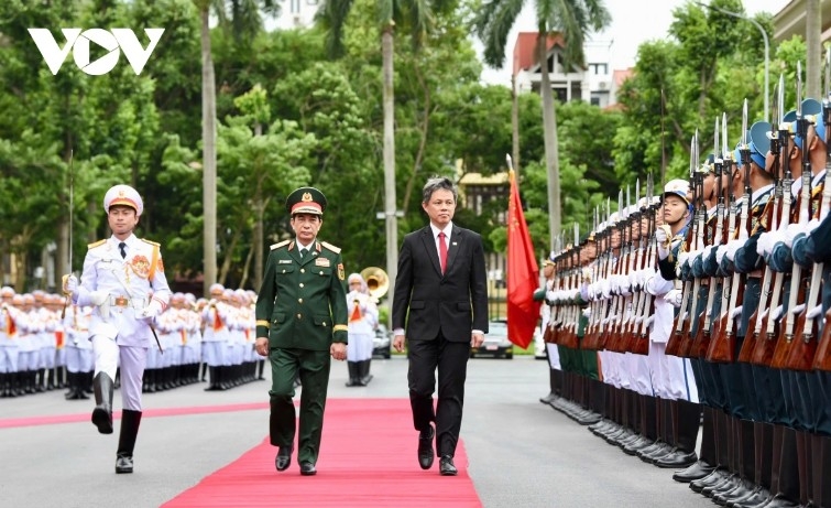 Vietnam, Singapore strengthen defence ties following upgrade to strategic partnership